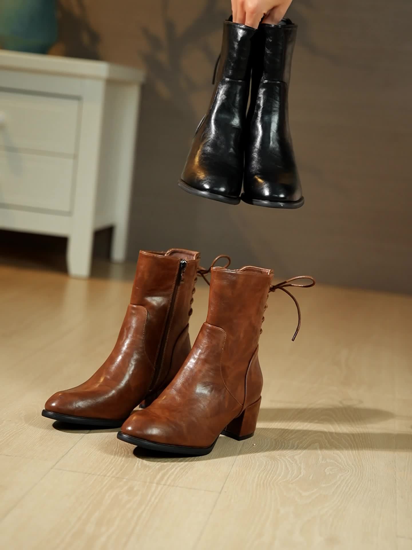 Margot™ | Retro Block-Heel Leather Boots