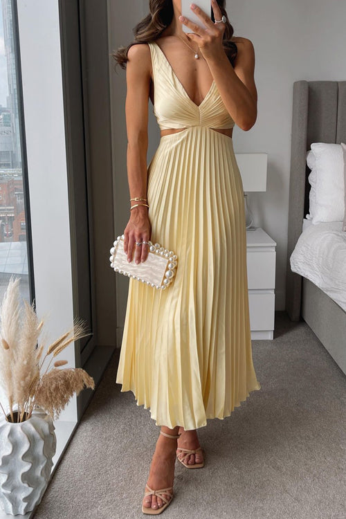 Judy - Elegant pleated evening midi dress for women