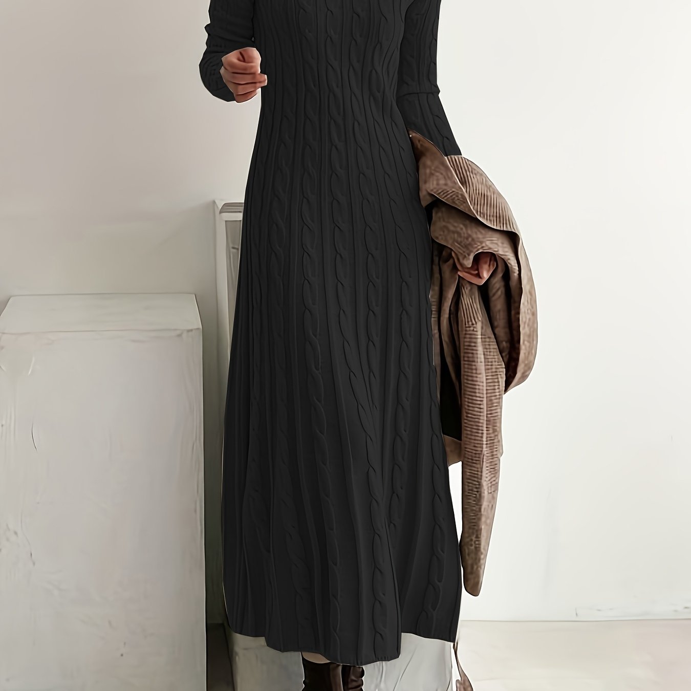 Elowen | Elegant Cable-Knit Maxi Dress