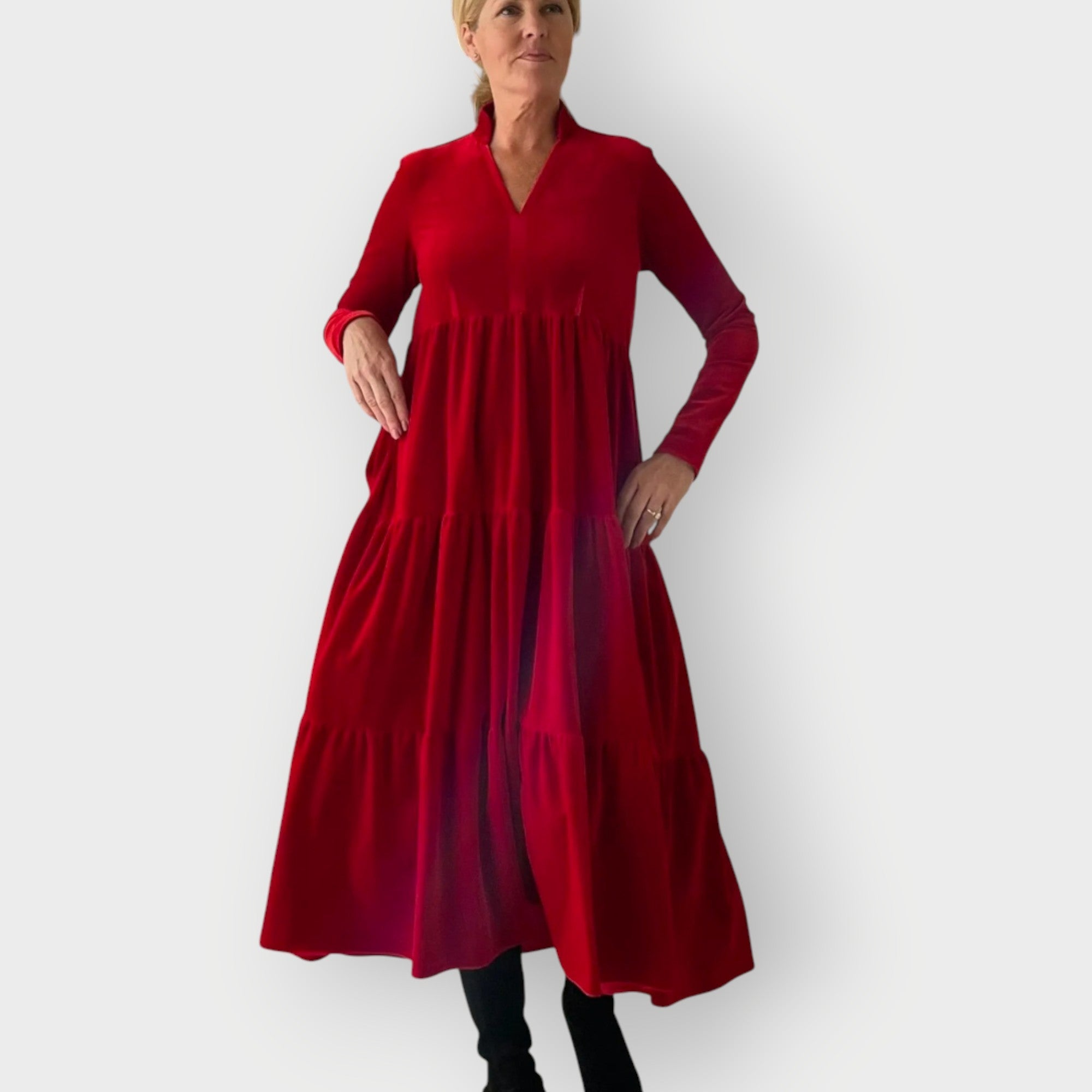 Manerea - Red Velvet Tiered Dress