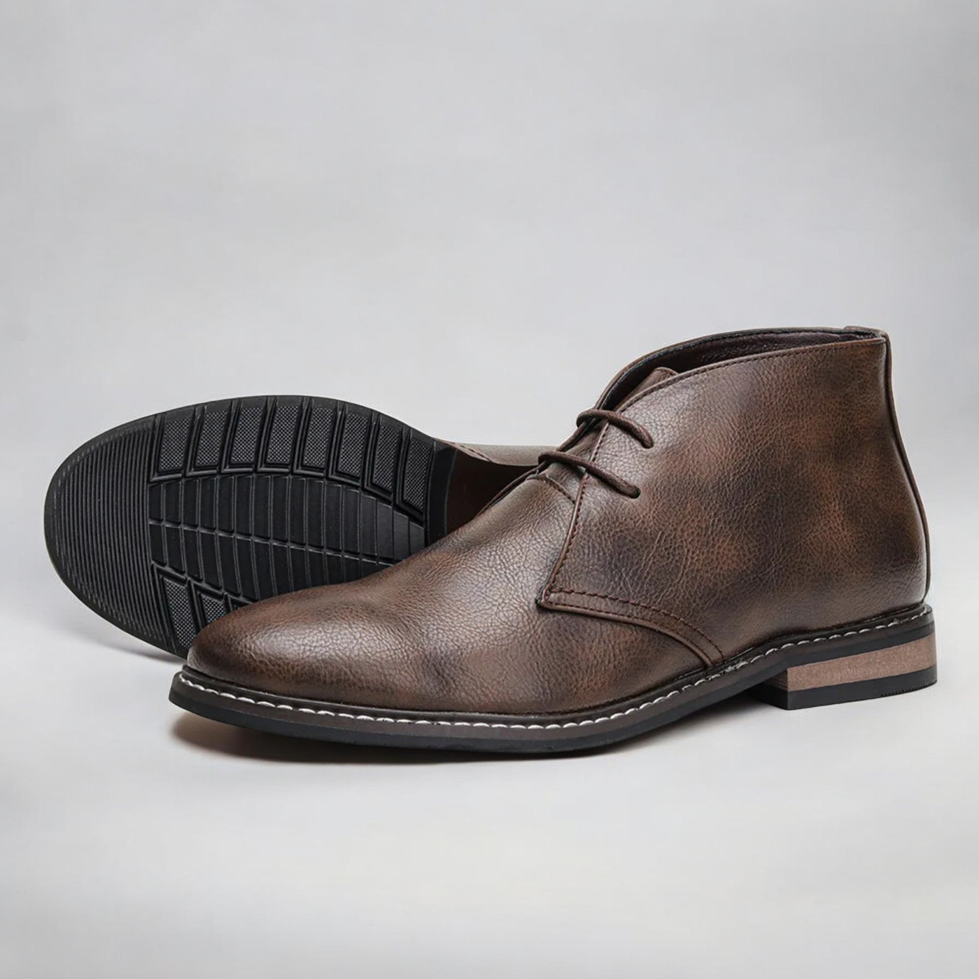 Herold | Classic Orthopaedic Chukka Boots with Timeless Elegance