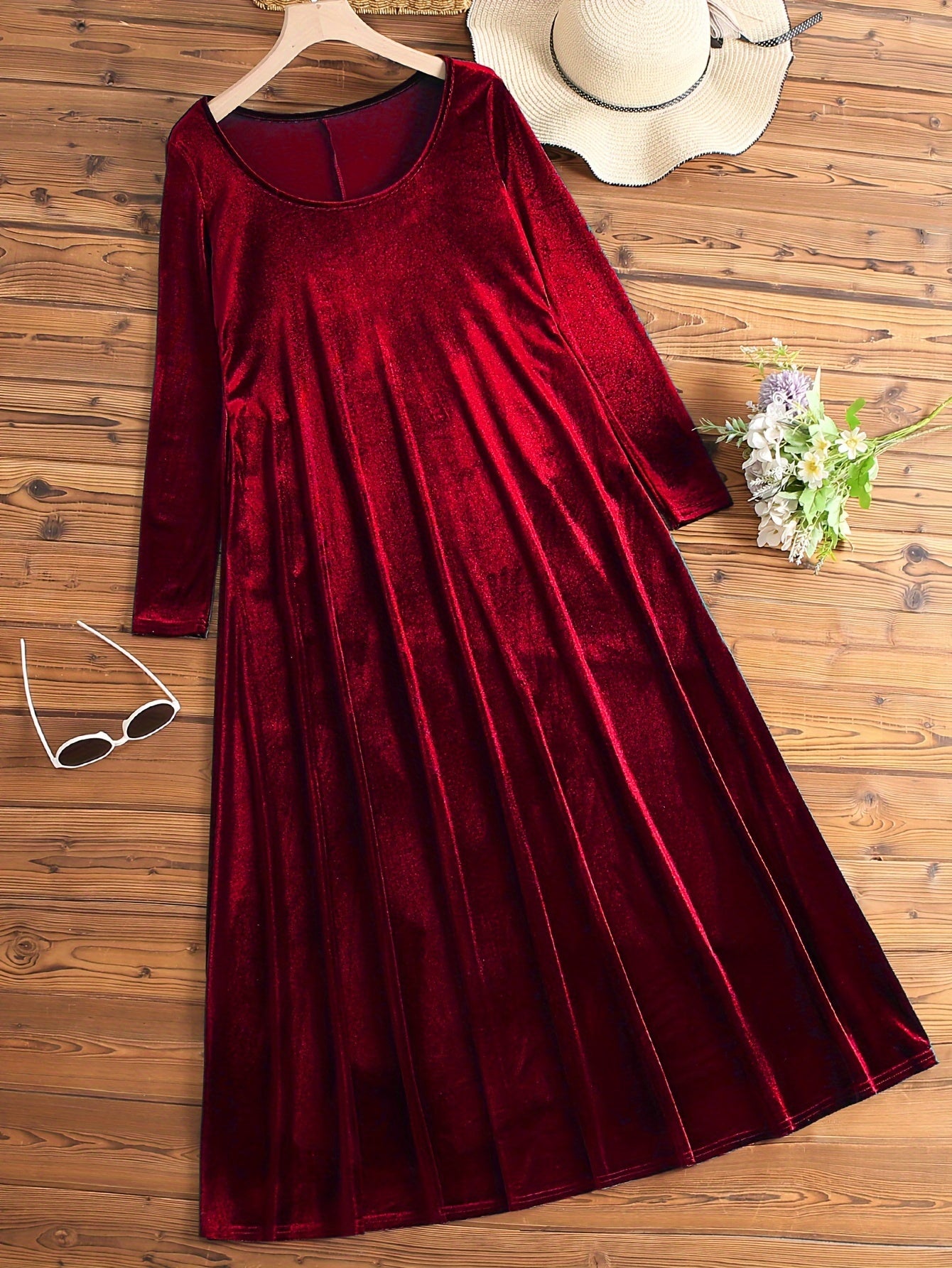 Elowen | Velvet Flow Maxi Dress