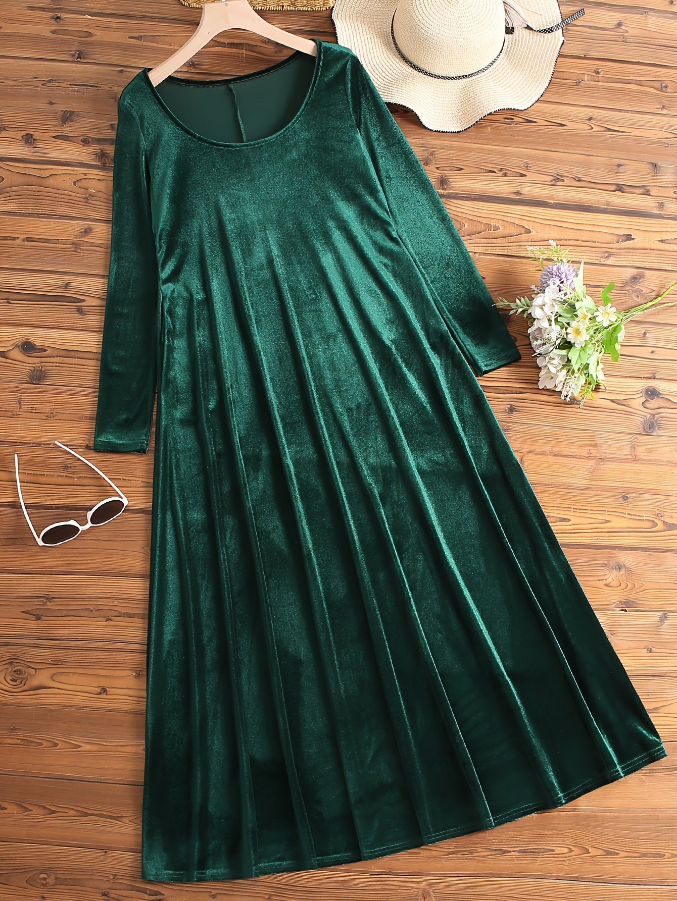 Elowen | Velvet Flow Maxi Dress