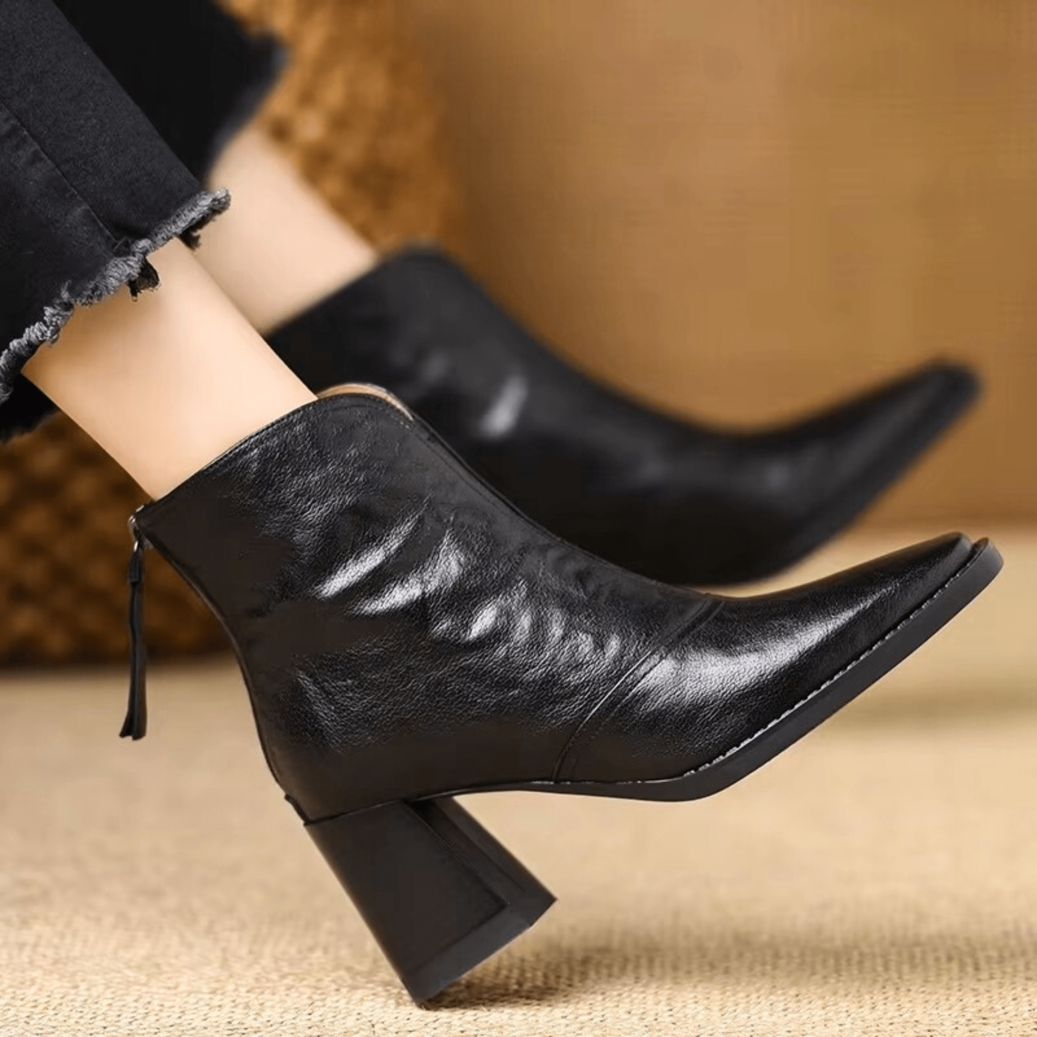 Claudi | Luxurious Mid-Heel Ankle Boots