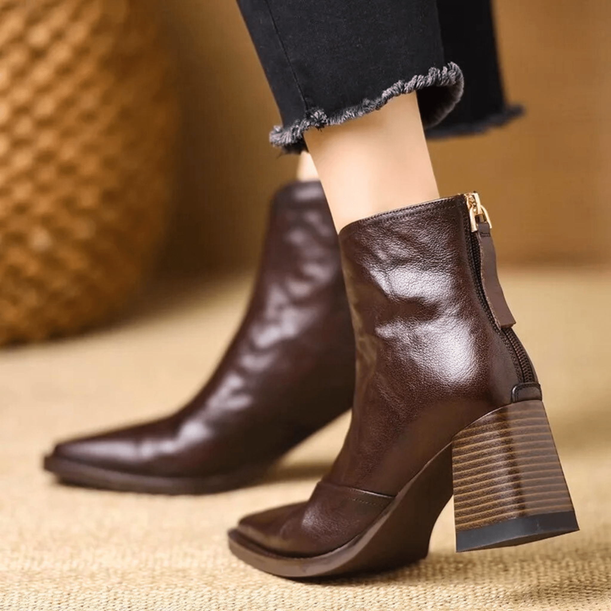 Claudi | Luxurious Mid-Heel Ankle Boots